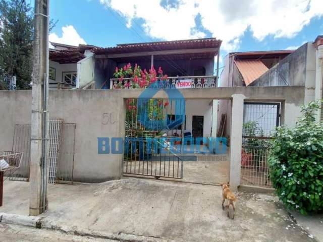 Excelente imóvel de lote inteiro com duas moradas à venda no bairro elvamar - gv