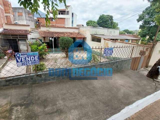 Casa com 6 dormitórios à venda,em Lote de 366.00 m , GOVERNADOR VALADARES - MG