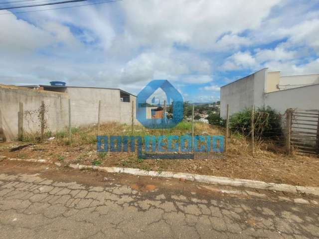 Lote à venda com ótima topografia e documentado, NO BAIRRO AZTECA, GOVERNADOR VALADARES - MG