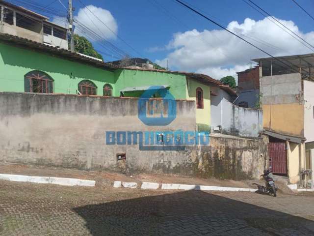 Imóvel à venda com três casas, ALTINOPOLIS, GOVERNADOR VALADARES - MG