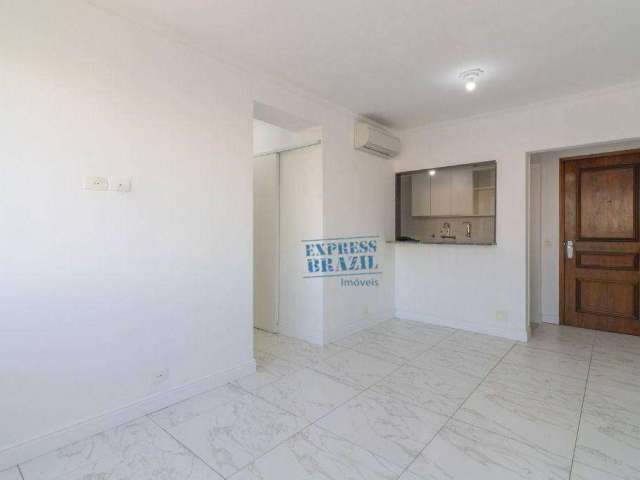 Apartamento com 2 dormitórios, reformado, no Campo Belo