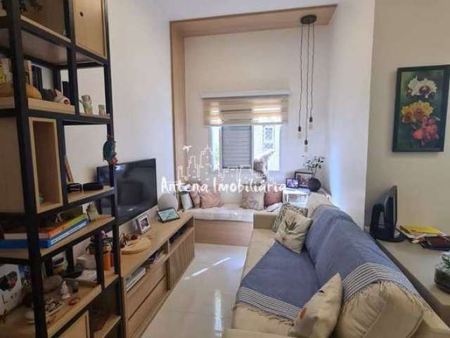 Apartamento com 02 dormitórios no Cambuci - Cód.: 11352.