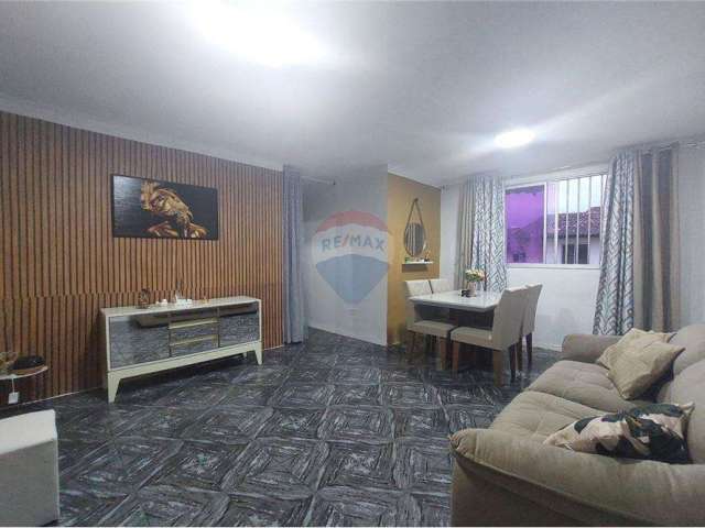 Apartamento com 3 quartos, 60m² - Condomínio Sol Dourado - Parque Verde