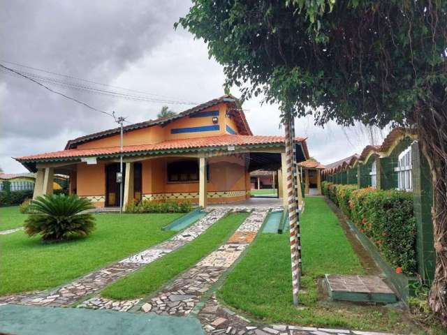 Vende-se linda casa no condomínio sal e sol, em salinas