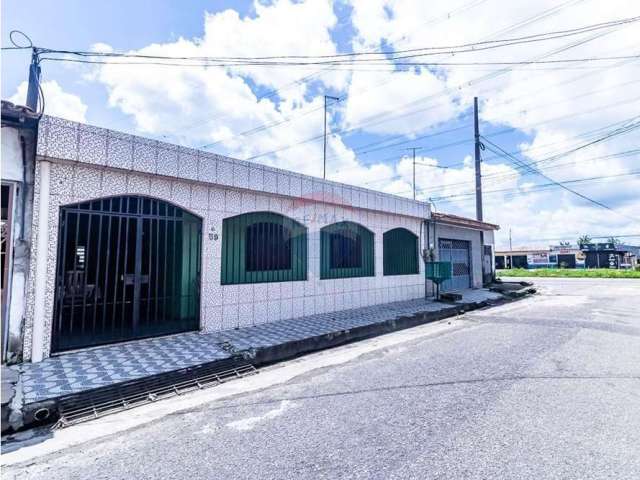 Casa germinada com 340M² + ponto comercial