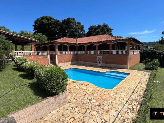 Chácara à venda em Atibaia c/ 4 dormitórios - 1.368m² por R$935.000!