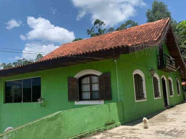 Oportunidade de Chácara em Mairiporã 6480m² Condomínio Fechado e Financia