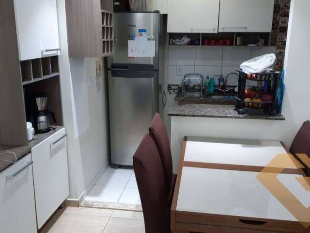 Vende-se  apartamento condomínio  Vale Verde