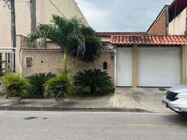 Casa com 2 quartos à venda na Rua Atalaia do Norte, Guaratiba, Rio de Janeiro, 250 m2 por R$ 300.000