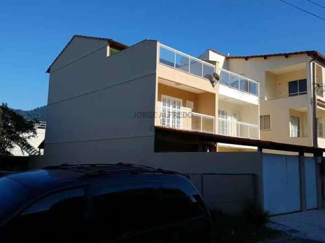 Casa em condomínio fechado com 3 quartos à venda na Rua Manhuaçu, Vargem Grande, Rio de Janeiro, 200 m2 por R$ 340.000