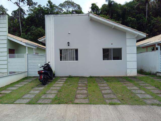 Casa terrea em Cotia no condominio Colinas de Cotia