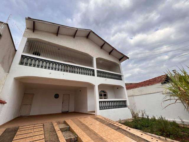 Casa à venda, 4 quartos, 1 suíte, 4 vagas, Nova Pompéia - Piracicaba/SP