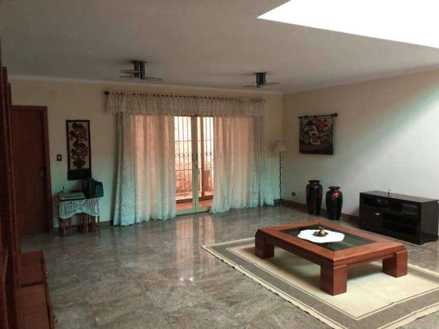 Casa comercial para comprar, 3 dormitórios, 8 vagas, Centro, Piracicaba-SP