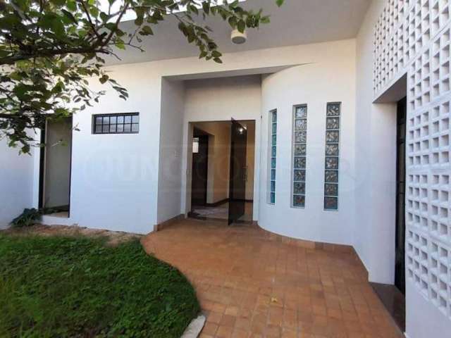 Casa Comercial à venda, 3 quartos, 1 suíte, 2 vagas, Centro - Piracicaba/SP