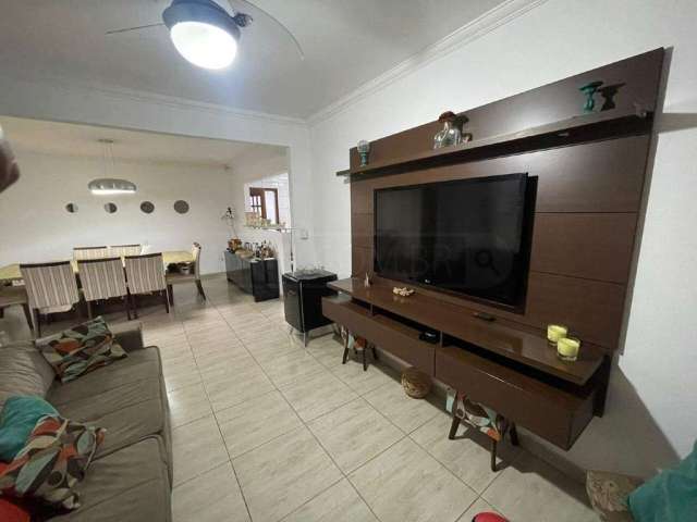 Casa à venda, 3 quartos, 1 suíte, 2 vagas, Pompéia - Piracicaba/SP