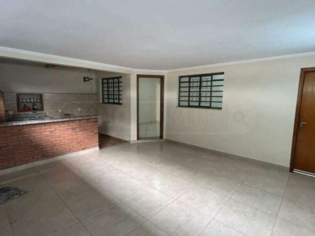 Casa para aluguel, 3 quartos, 1 suíte, 2 vagas, Jardim Astúrias II - Piracicaba/SP