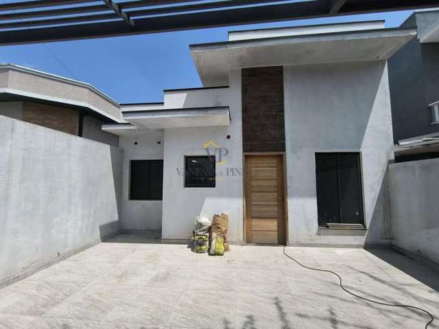 Casa para Venda em Atibaia, Nova Atibaia, 2 dormitórios, 2 suítes, 4 banheiros, 2 vagas