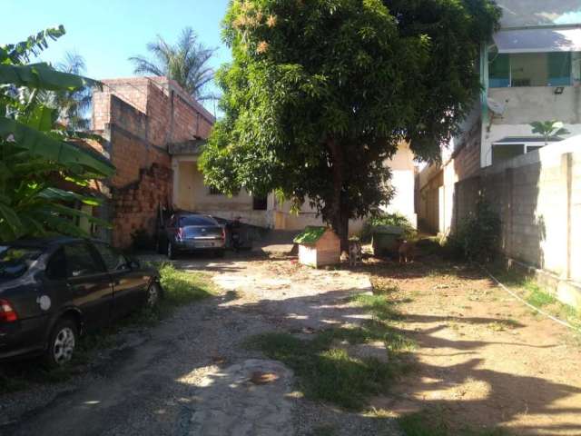 Terreno à venda na Rua Esmeraldas, Pedra Azul, Contagem por R$ 1.290.000