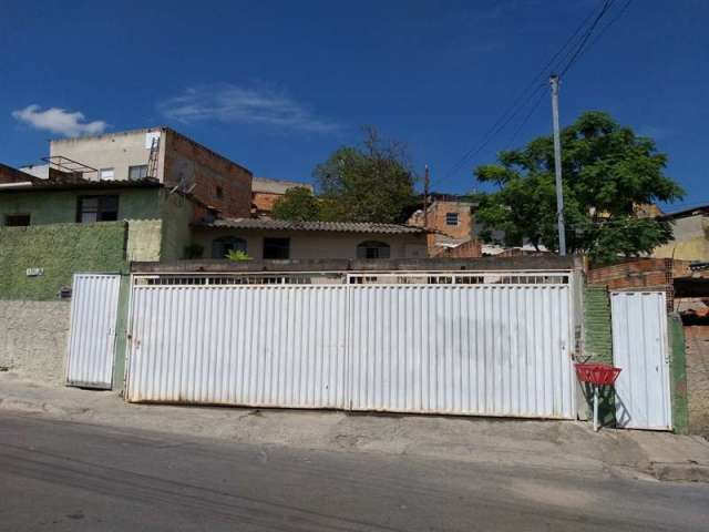 Casa com 3 quartos à venda na Rua Honório Ciriaco, Jardim dos Comerciários (Venda Nova), Belo Horizonte por R$ 280.000