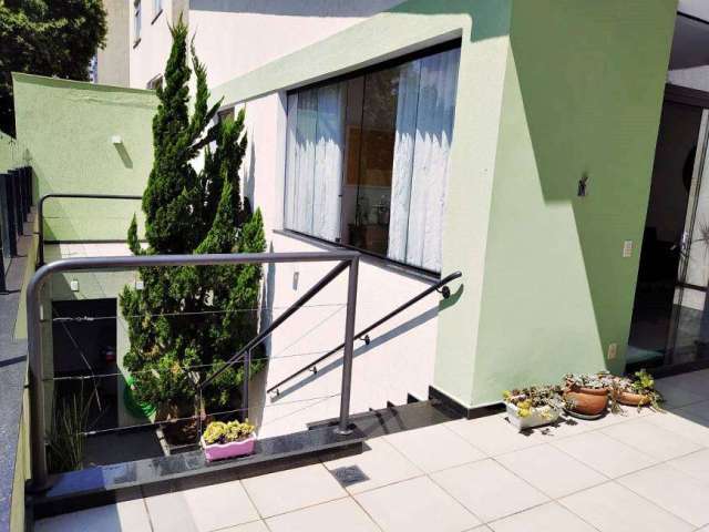 Casa com 3 quartos à venda na Rua Princesa Leopoldina, Ipiranga, Belo Horizonte por R$ 1.200.000