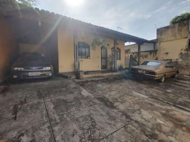 Casa com 3 quartos à venda na Rua Miguel Augusto da Silva, São João Batista, Belo Horizonte por R$ 550.000