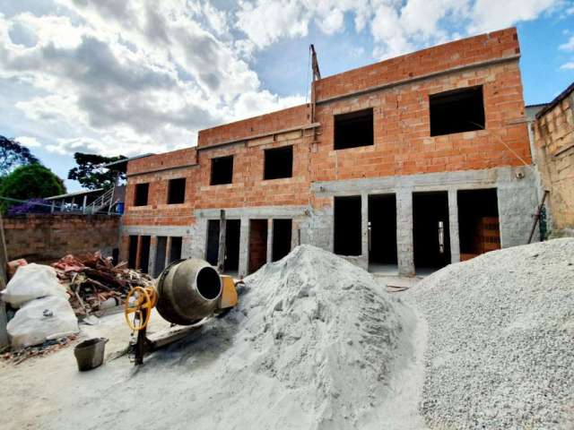 Casa com 2 quartos à venda na Rua Djalma da Silva, Mantiqueira, Belo Horizonte por R$ 359.000