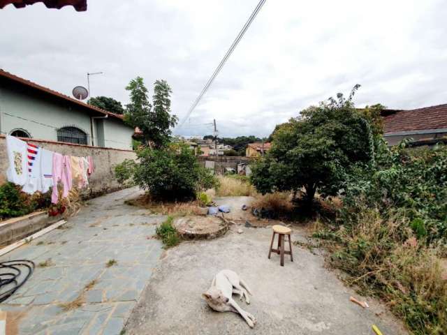 Terreno à venda na Rua São Sebastião do Maranhão, Jardim Leblon, Belo Horizonte por R$ 400.000