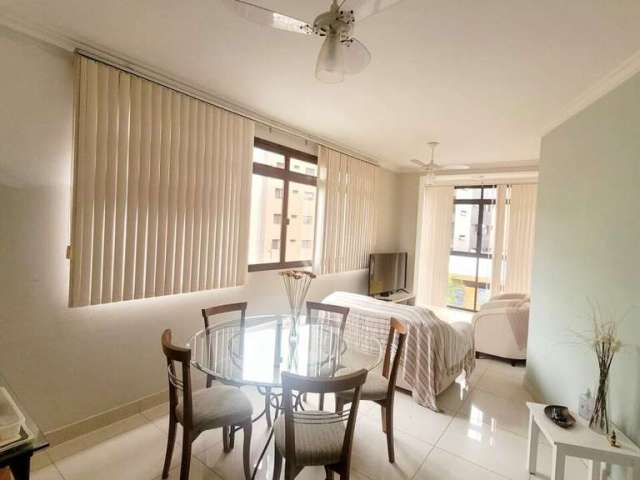 Vende-se apartamento de 3 dormitórios/ Mobiliado/ Tombo/Guarujá