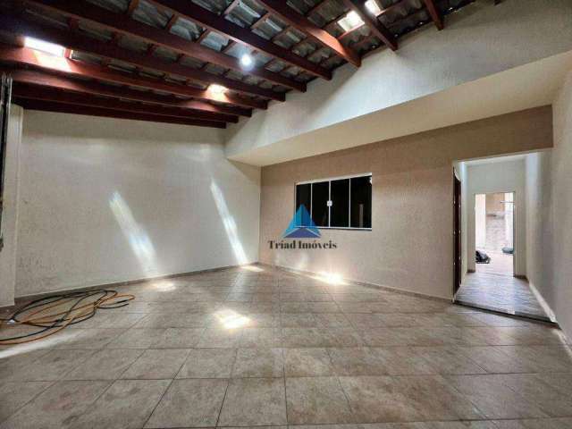 Casa com 3 dormitórios para alugar, 210 m² por R$ 3.098,00/mês - Jardim Pântano - Santa Bárbara D'Oeste/SP