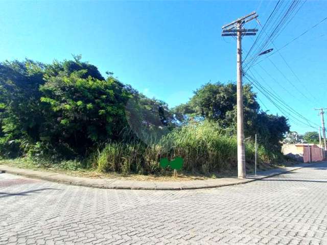 Terreno à venda em Caravelas - RJ