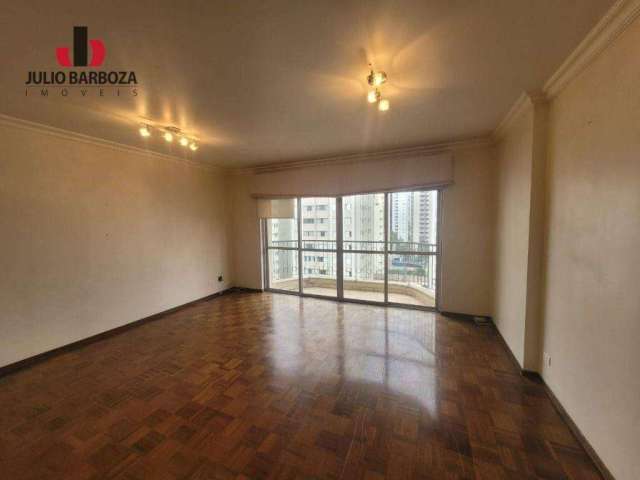 Apartamento com 170², 4 dormitórios, sendo 1 suíte, 2 vagas de garagem