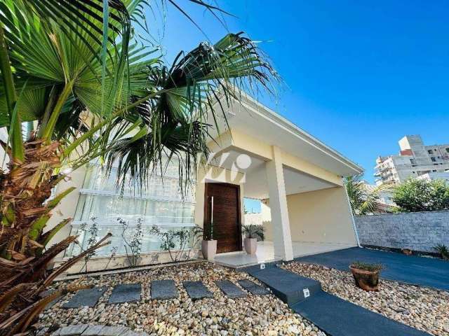 Casa com 3 quartos à venda na Rua dos Bem-me-queres, 64, Pedra Branca, Palhoça, 170 m2 por R$ 1.590.000