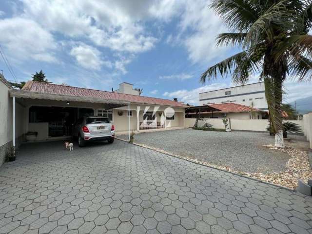 Casa com 2 quartos à venda na Rua Valdir Guthia, 127, Aririu, Palhoça, 102 m2 por R$ 670.000