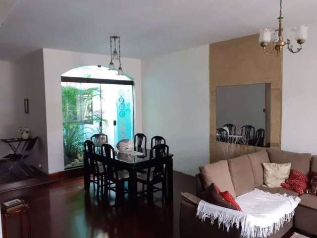 Casa com 3 dormitórios à venda, 230 m² por R$ 640.000,00 - Horto Florestal - São Paulo/SP