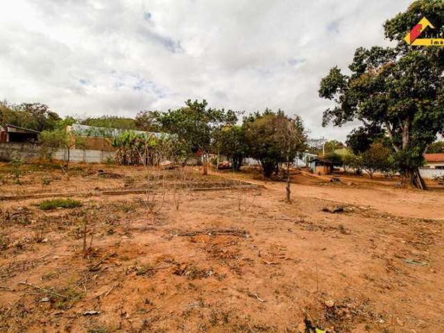 Chácara à venda, 2 quartos, 7 vagas, Chácaras Campo Grande - Divinópolis/MG