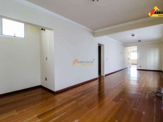 Apartamento Cobertura à venda, 3 quartos, 2 suítes, 3 vagas, Centro - Divinópolis/MG