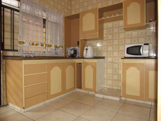 Casa à venda, 4 quartos, 1 suíte, 5 vagas, São José - Divinópolis/MG