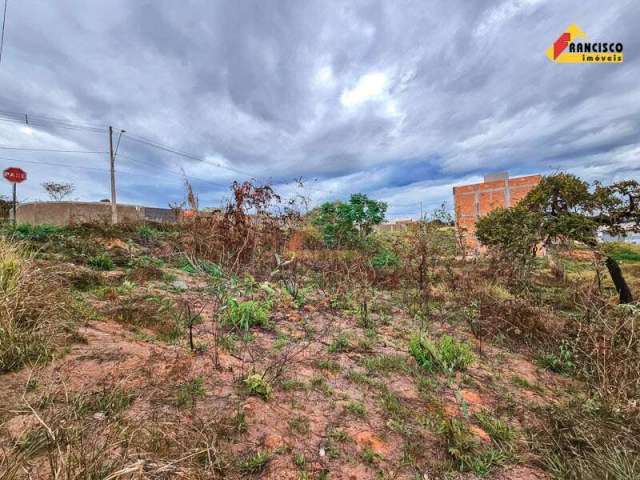 Lote à venda, Residencial Lagoa Park - Divinópolis/MG