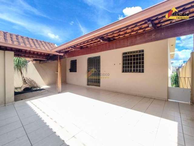 Casa à venda, 3 quartos, 1 suíte, 2 vagas, Santa Rosa - Divinópolis/MG