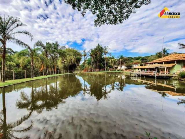 Sítio à venda, 4 quartos, 1 suíte, Zona Rural - Santo Antônio dos Campos (Divinópolis)/MG