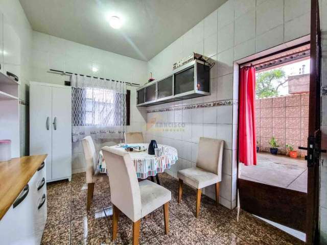 Casa à venda, 2 quartos, 1 suíte, 4 vagas, Interlagos - Divinópolis/MG