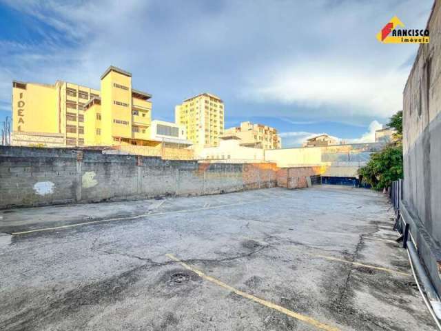 Lote comercial com area de 300 m², todo murado