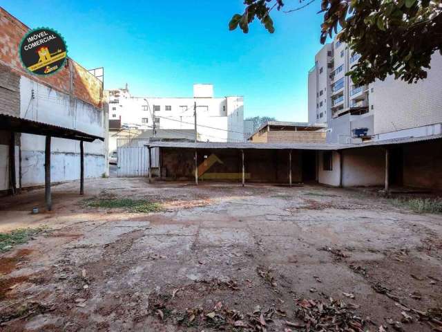 Lote para aluguel, 15 vagas, Centro - Divinópolis/MG