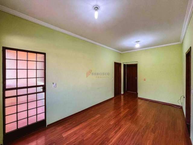 Casa para aluguel, 5 quartos, 1 suíte, 6 vagas, Alvorada - Divinópolis/MG