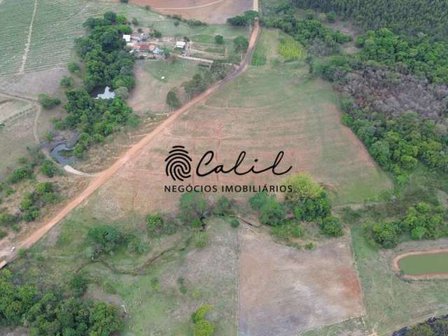 Sítio para pecuária com 7 hectares à venda por R$ 800.000,00 em Santo Antônio da Alegria/SP