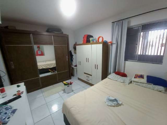 Vendo linda casa Duplex em bairro Neópolis