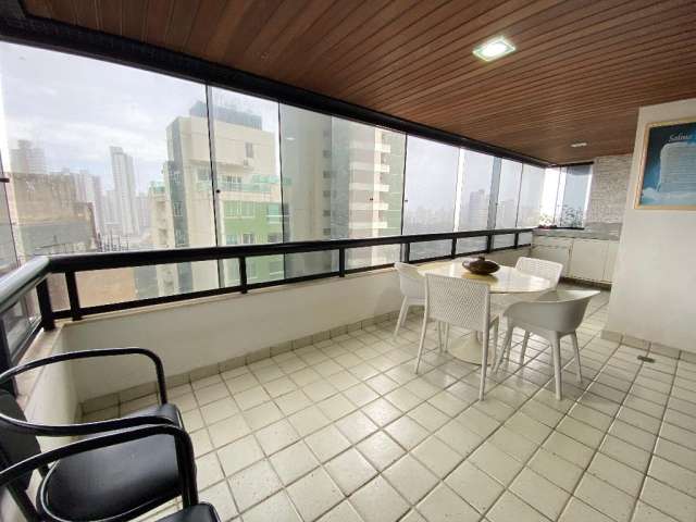 Apartamento Exclusivo com 4 Quartos e 197m² no Caminho das Árvores