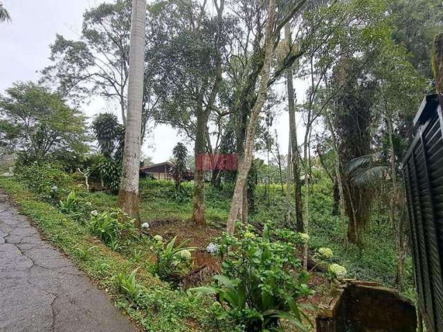 Chácara para Venda em São Bernardo do Campo, Varginha, 5 dormitórios, 1 suíte, 5 banheiros, 4 vagas