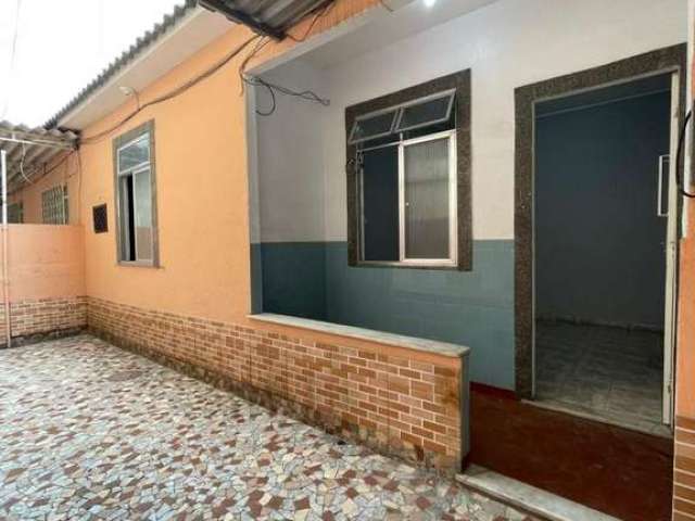 Casas de Vila para Locação em Duque de Caxias, Vila Meriti, 2 dormitórios, 1 banheiro