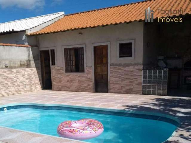 Linda casa em condomínio - 3 quartos, suíte, churrasqueira e piscina - araruama rj